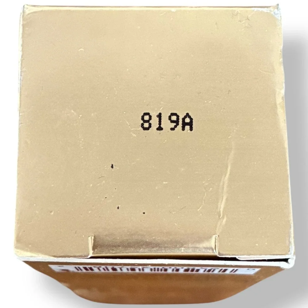 Stila‎ Hide & Chic Fluid Foundation Tan/Deep 3 1.0oz 30ml Full Size